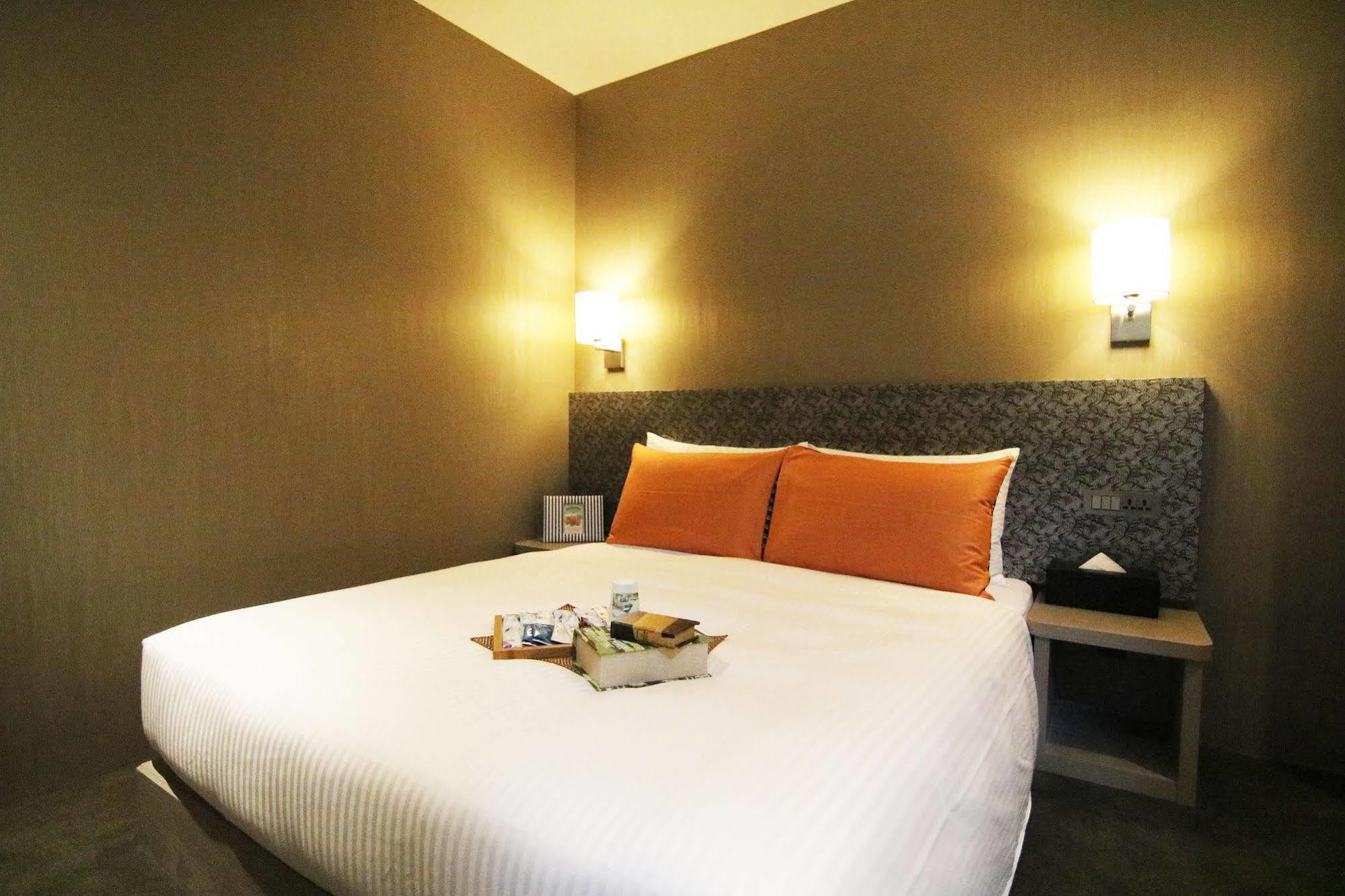 Moshamanla Hotel-main Station Hotel 3*