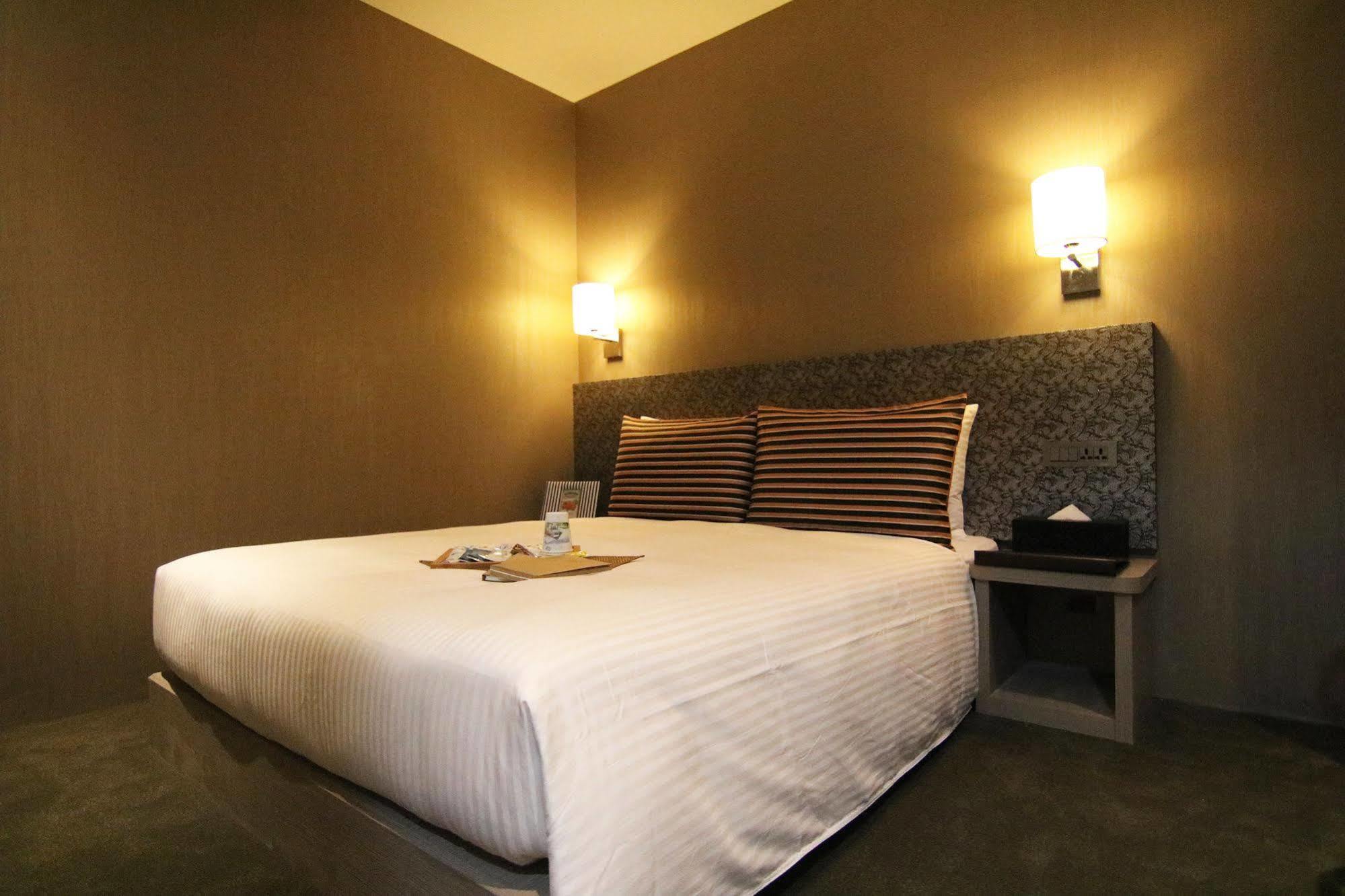 Moshamanla Hotel-main Station 3* Taipei