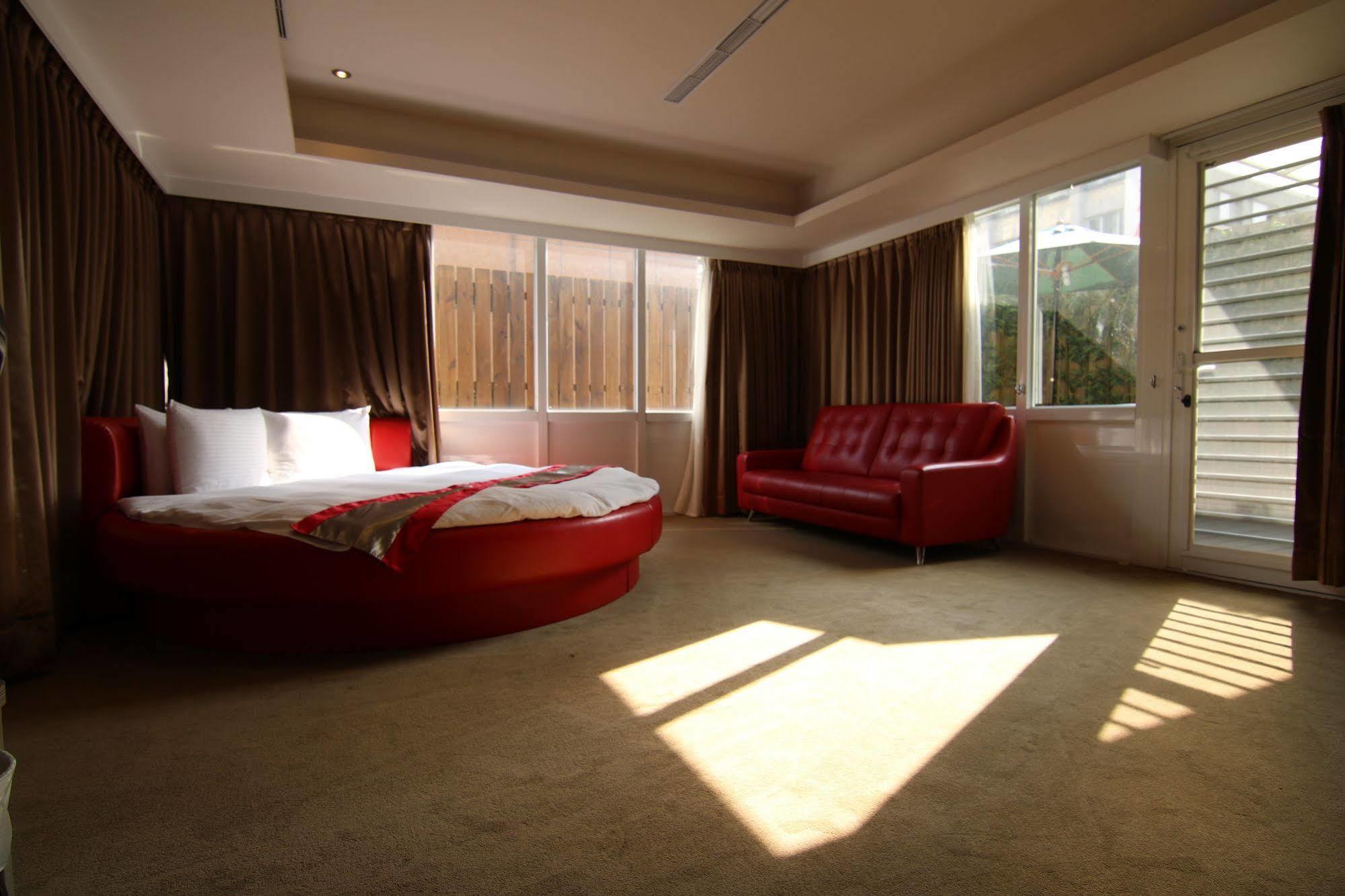 Moshamanla Hotel-main Station